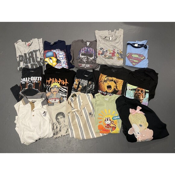 Cartoon T-Shirt Lot Of 35 Shirts - Picture 1 of 2
